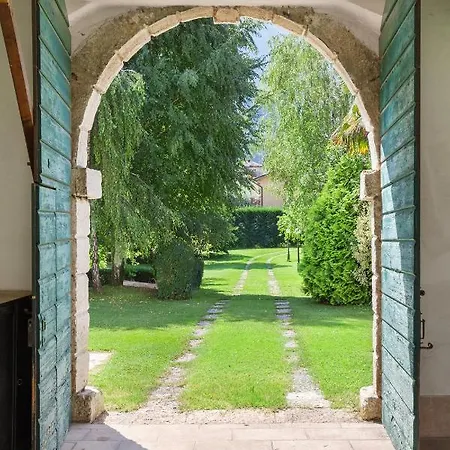 بيت ضيافة Brignoli 3*